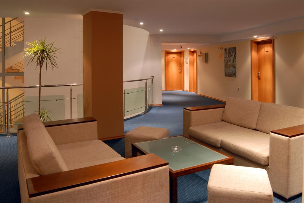 Hotel Luxor Burgas Exterior photo