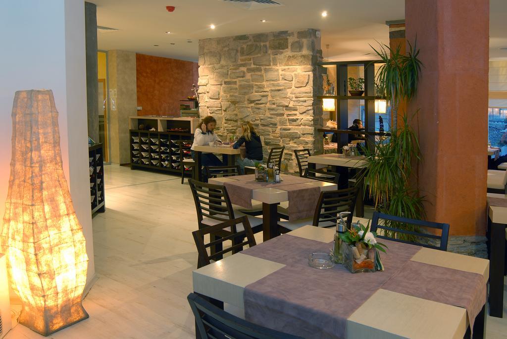 Hotel Luxor Burgas Exterior photo
